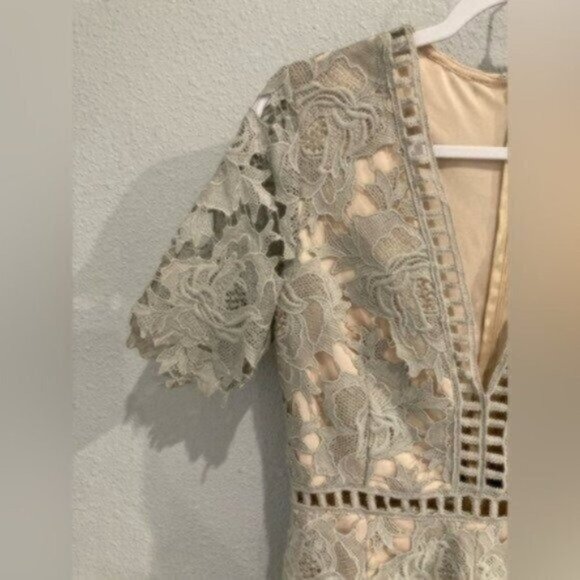 ASTR Revolve Boho Ethereal Cottagecore Neutral Embroidered Romper - Picture 3 of 12